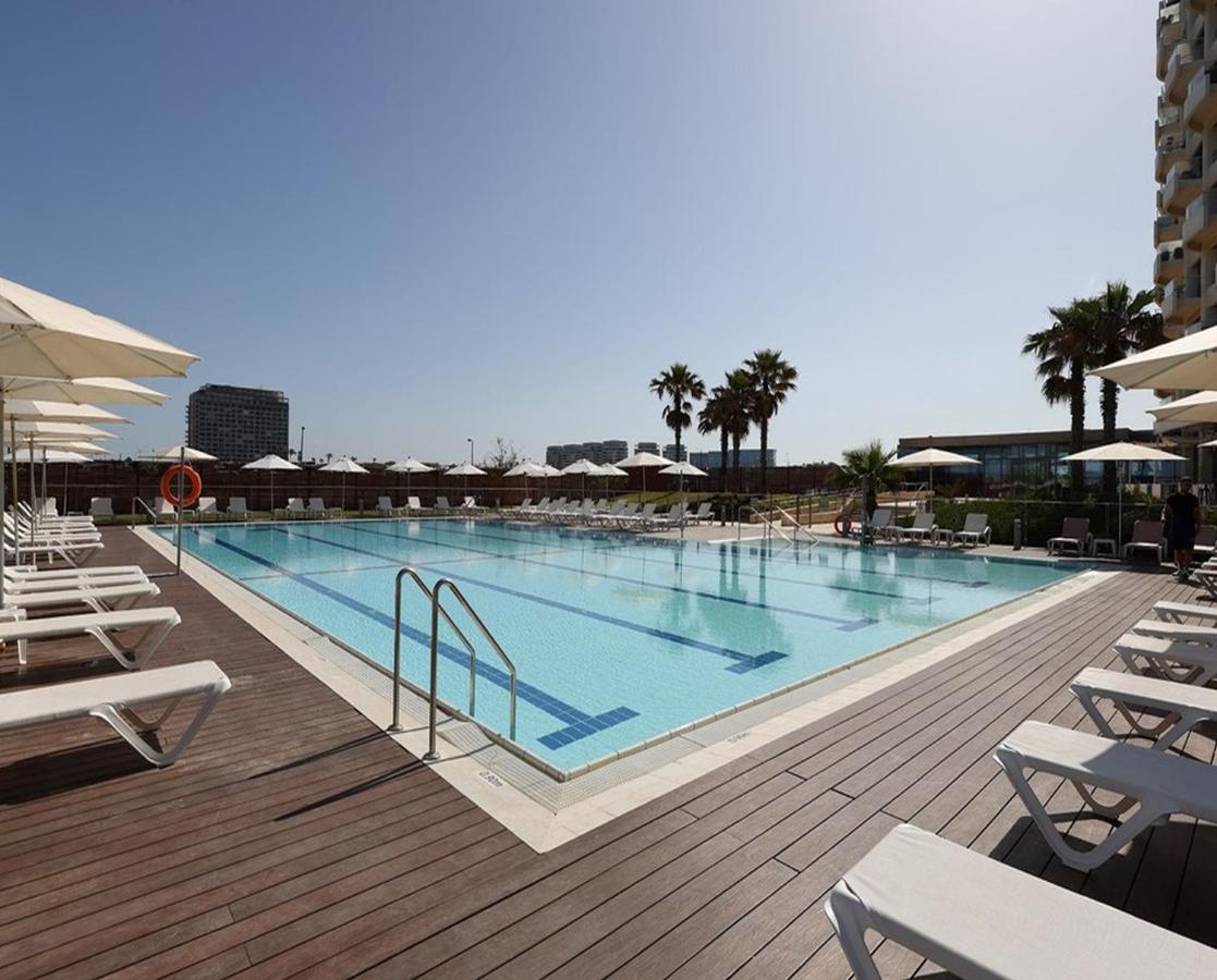 Play Hatzuk Beach Tel Aviv Eksteriør billede